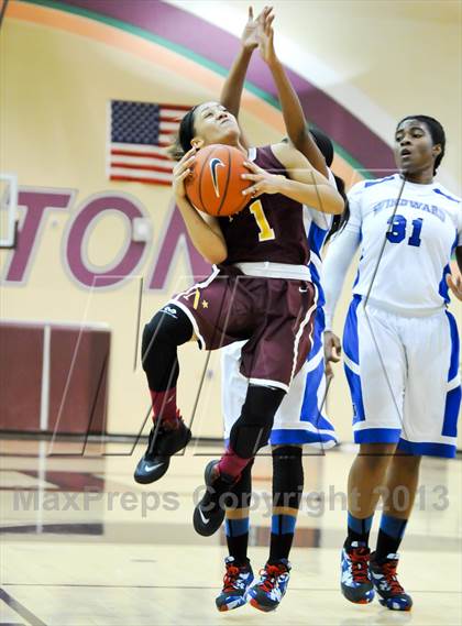 Thumbnail 3 in Nazareth vs. Windward (Nike Tournament of Champions) photogallery.