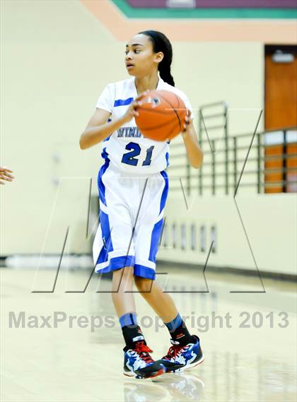 Thumbnail 3 in Nazareth vs. Windward (Nike Tournament of Champions) photogallery.
