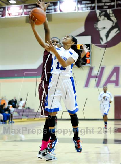 Thumbnail 2 in Nazareth vs. Windward (Nike Tournament of Champions) photogallery.