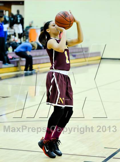 Thumbnail 3 in Nazareth vs. Windward (Nike Tournament of Champions) photogallery.