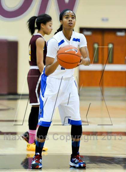 Thumbnail 2 in Nazareth vs. Windward (Nike Tournament of Champions) photogallery.