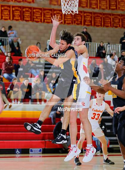 Thumbnail 3 in Bishop O'Dowd @ Cathedral Catholic (Torrey Pines Holiday Classic) photogallery.