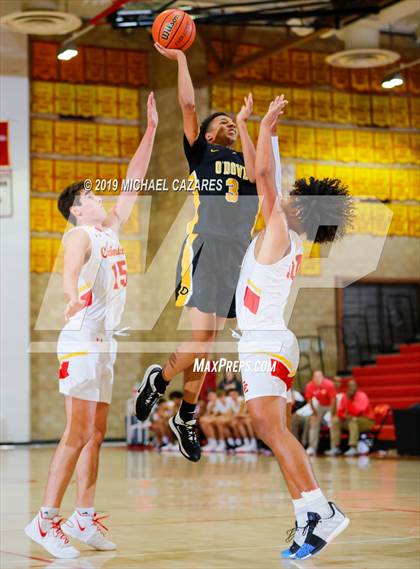 Thumbnail 2 in Bishop O'Dowd @ Cathedral Catholic (Torrey Pines Holiday Classic) photogallery.