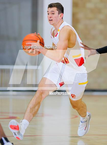 Thumbnail 3 in Bishop O'Dowd @ Cathedral Catholic (Torrey Pines Holiday Classic) photogallery.