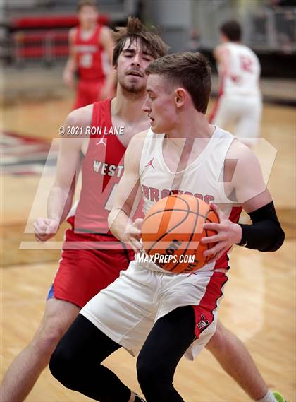 Thumbnail 3 in Westmoore @ Mustang photogallery.