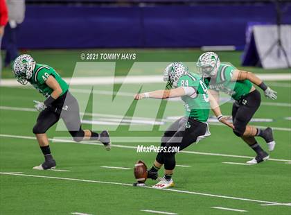 Thumbnail 3 in Westlake vs. Southlake Carroll (UIL 6A D1 Final) photogallery.