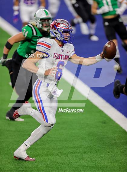 Thumbnail 3 in Westlake vs. Southlake Carroll (UIL 6A D1 Final) photogallery.