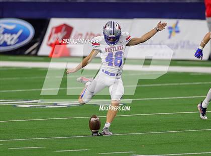 Thumbnail 1 in Westlake vs. Southlake Carroll (UIL 6A D1 Final) photogallery.