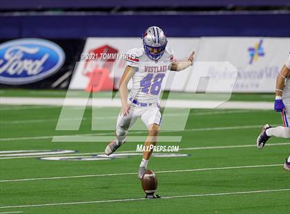 Thumbnail 3 in Westlake vs. Southlake Carroll (UIL 6A D1 Final) photogallery.