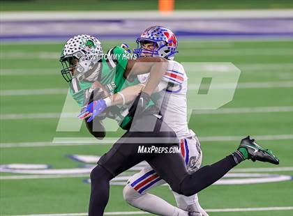 Thumbnail 2 in Westlake vs. Southlake Carroll (UIL 6A D1 Final) photogallery.