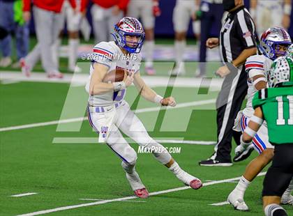 Thumbnail 2 in Westlake vs. Southlake Carroll (UIL 6A D1 Final) photogallery.