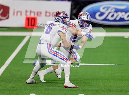 Thumbnail 1 in Westlake vs. Southlake Carroll (UIL 6A D1 Final) photogallery.