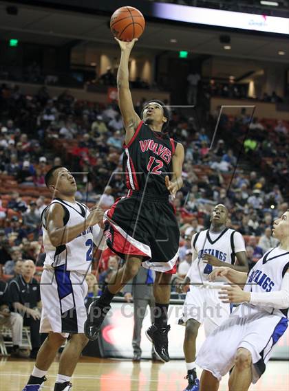 Thumbnail 1 in Mumford vs. San Augustine (UIL 1A Semifinal) photogallery.