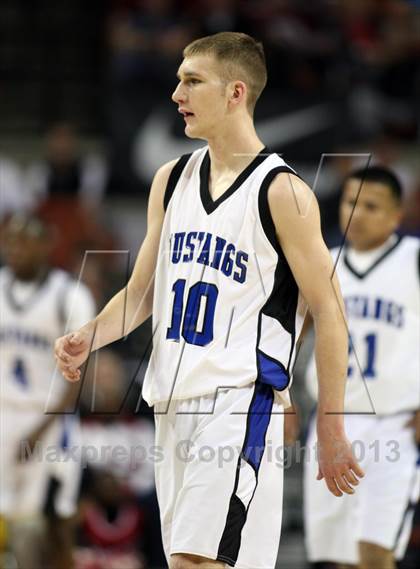 Thumbnail 2 in Mumford vs. San Augustine (UIL 1A Semifinal) photogallery.