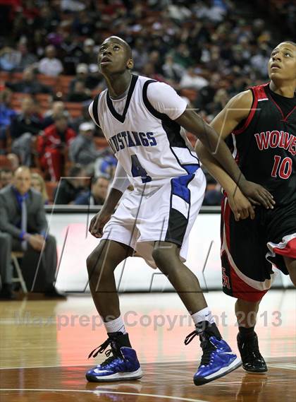 Thumbnail 1 in Mumford vs. San Augustine (UIL 1A Semifinal) photogallery.