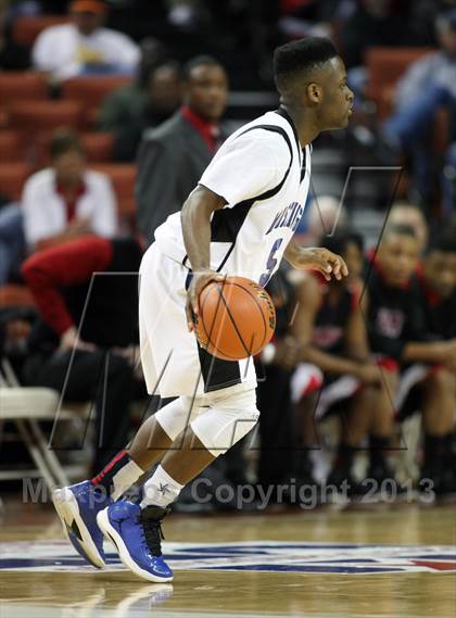 Thumbnail 3 in Mumford vs. San Augustine (UIL 1A Semifinal) photogallery.