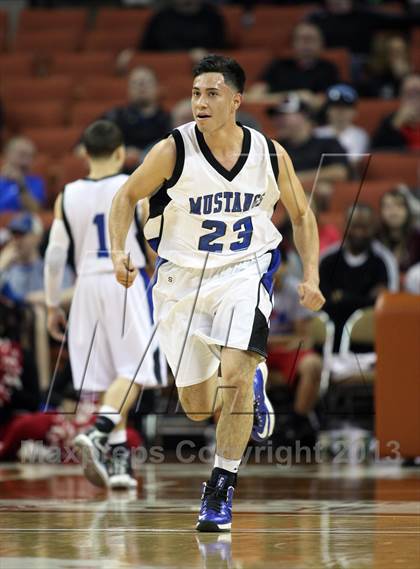 Thumbnail 2 in Mumford vs. San Augustine (UIL 1A Semifinal) photogallery.