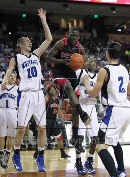 Thumbnail 3 in Mumford vs. San Augustine (UIL 1A Semifinal) photogallery.