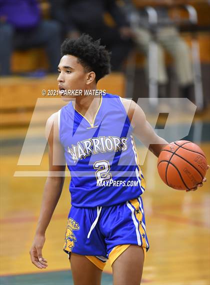 Thumbnail 1 in St. Louis Catholic vs Sophie B. Wright (Country Day Classic) photogallery.