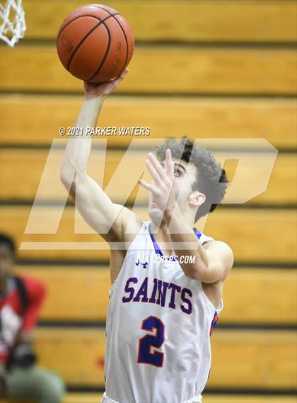 Thumbnail 2 in St. Louis Catholic vs Sophie B. Wright (Country Day Classic) photogallery.