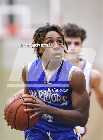 Thumbnail 1 in St. Louis Catholic vs Sophie B. Wright (Country Day Classic) photogallery.