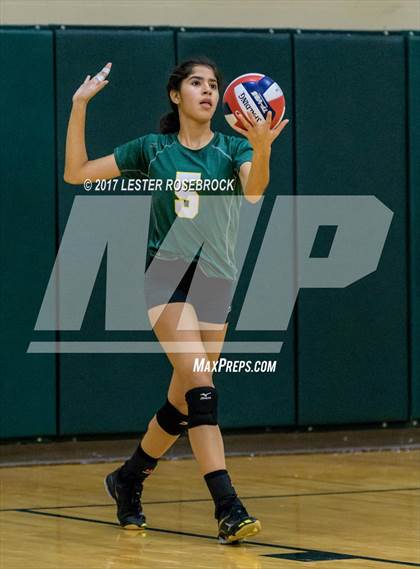 Thumbnail 2 in John Paul II vs Holmes (NISD Tournament) photogallery.