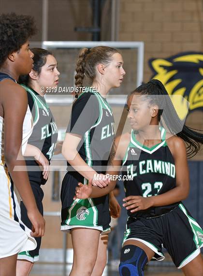 Thumbnail 1 in El Camino vs. Rosemont (Rob Jones Classic) photogallery.