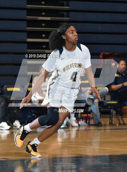 Thumbnail 1 in El Camino vs. Rosemont (Rob Jones Classic) photogallery.