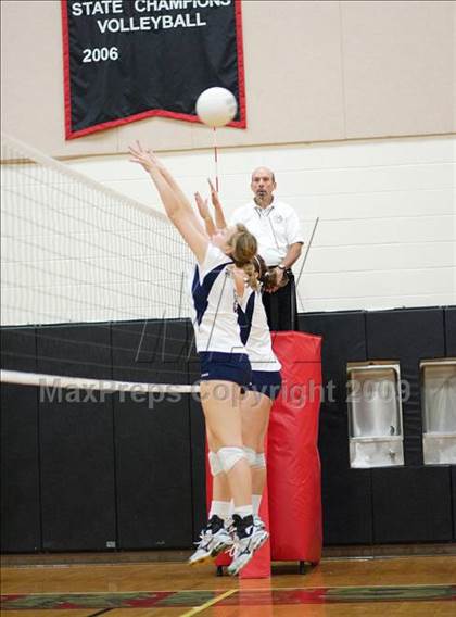 Thumbnail 2 in Pine Creek vs. Colorado Springs Christian (Eaglecrest Invitational) photogallery.