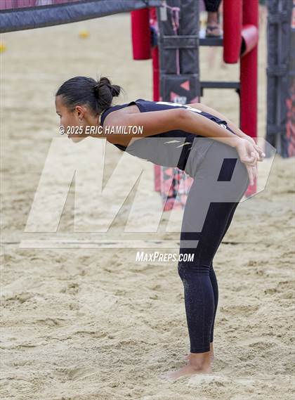 Thumbnail 3 in Canyon vs. Long Beach Poly photogallery.