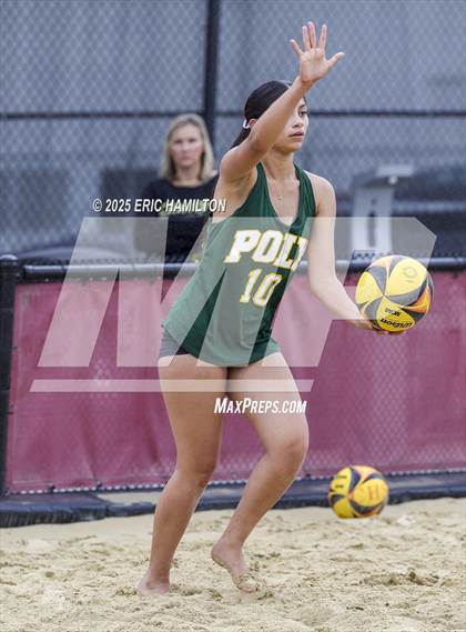Thumbnail 2 in Canyon vs. Long Beach Poly photogallery.