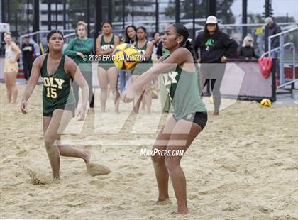 Thumbnail 3 in Canyon vs. Long Beach Poly photogallery.