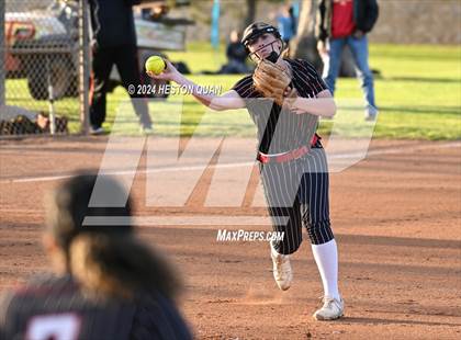 Thumbnail 2 in Esperanza vs. Mission Viejo (Michelle Carew Classic) photogallery.