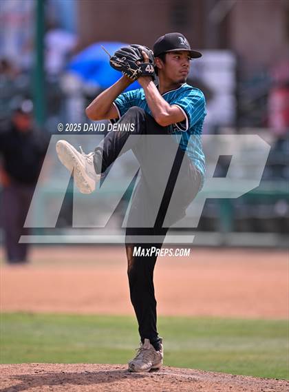 Thumbnail 2 in Mendota vs Torres (CIF CS D6 Championship) photogallery.