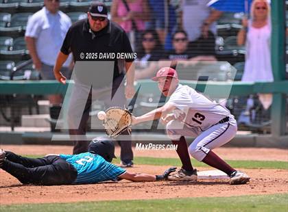 Thumbnail 2 in Mendota vs Torres (CIF CS D6 Championship) photogallery.