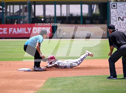 Thumbnail 2 in Mendota vs Torres (CIF CS D6 Championship) photogallery.