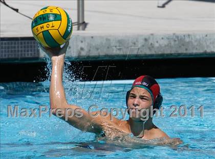 Thumbnail 2 in Malibu vs Glendale (Conejo Classic) photogallery.