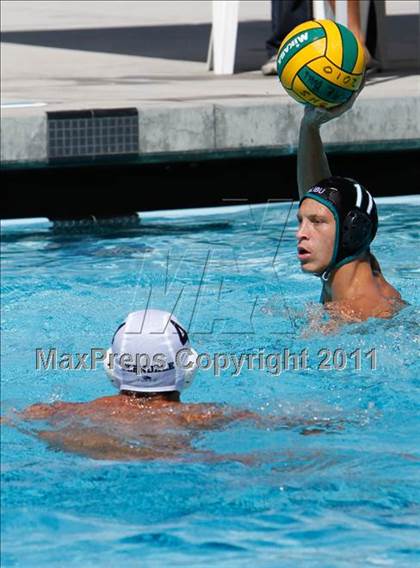 Thumbnail 2 in Malibu vs Glendale (Conejo Classic) photogallery.