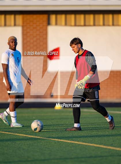 Thumbnail 3 in JV: Ball @ Galena Park (Scrimmage) photogallery.