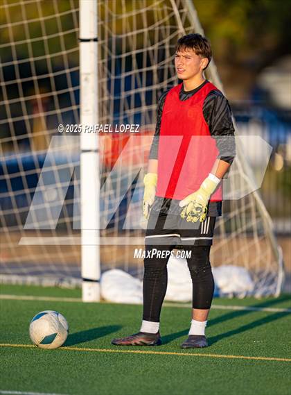 Thumbnail 1 in JV: Ball @ Galena Park (Scrimmage) photogallery.