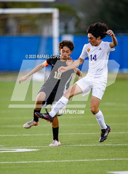 Thumbnail 1 in JV: Ball @ Galena Park (Scrimmage) photogallery.