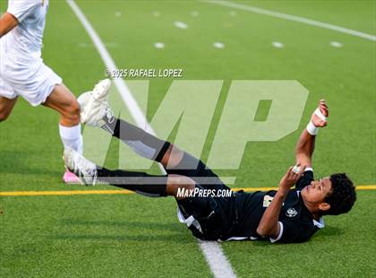 Thumbnail 1 in JV: Ball @ Galena Park (Scrimmage) photogallery.