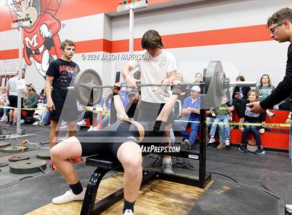 Thumbnail 2 in Muenster High Meet photogallery.