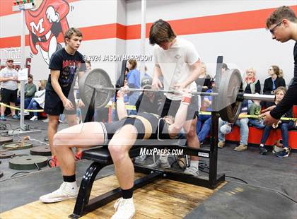Thumbnail 3 in Muenster High Meet photogallery.