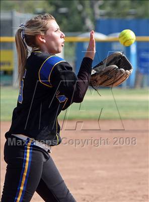 Thumbnail 2 in Royal @ Agoura photogallery.