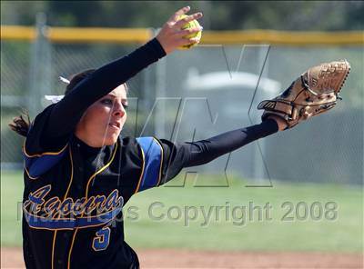 Thumbnail 3 in Royal @ Agoura photogallery.