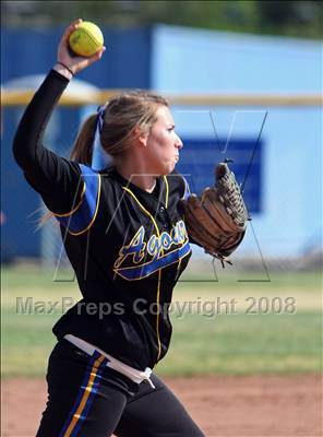 Thumbnail 2 in Royal @ Agoura photogallery.