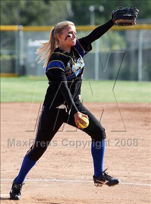 Thumbnail 2 in Royal @ Agoura photogallery.