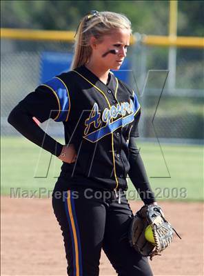 Thumbnail 2 in Royal @ Agoura photogallery.