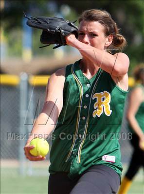Thumbnail 3 in Royal @ Agoura photogallery.